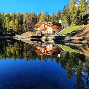 rifugio-lago-dajal.hotelinveneto.com/
