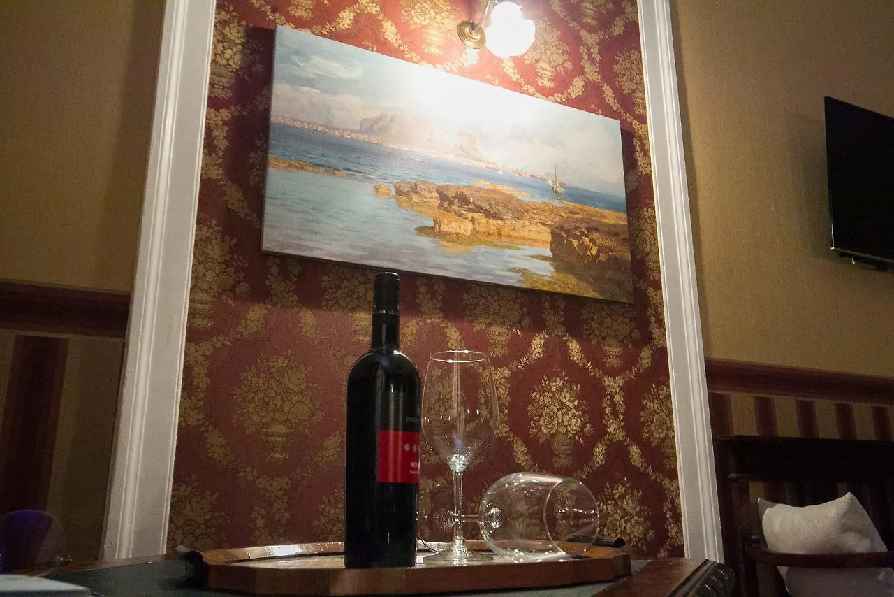 Palermo Gallery 2*,